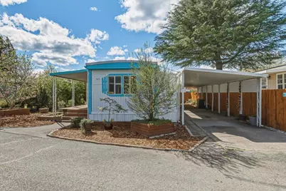 325 Sandlewood Drive, Grants Pass, OR 97526 - Photo 1