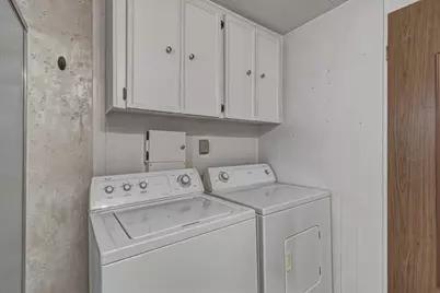 325 Sandlewood Drive, Grants Pass, OR 97526 - Photo 19