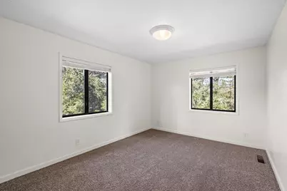 697 E Intervale Road, Grants Pass, OR 97527 - Photo 23