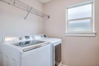 20798 NE Sierra Drive, Bend, OR 97701 - Photo 25