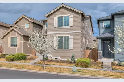 20798 NE Sierra Drive, Bend, OR 97701 - Photo 1