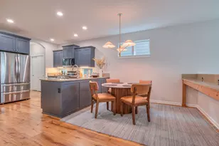 20798 NE Sierra Dr, Bend, OR 97701 - Photo 11