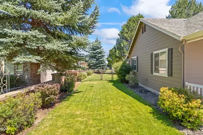 3790 SW Gene Sarazan Drive, Redmond, OR 97756 - Photo 33