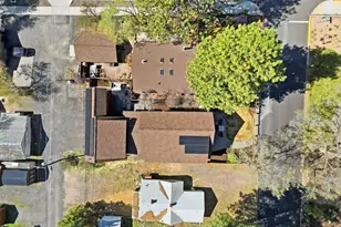 1365 NW Jacksonville Ave, Bend, OR 97703 - Photo 45