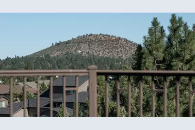 3419 NW Fairway Heights Drive, Bend, OR 97703 - Photo 7