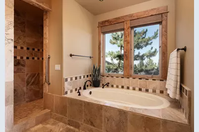 3419 NW Fairway Heights Drive, Bend, OR 97703 - Photo 27