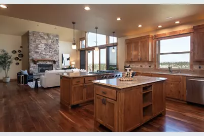 3419 NW Fairway Heights Drive, Bend, OR 97703 - Photo 17