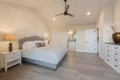 20534 Empire Avenue, Bend, OR 97701 - Photo 23