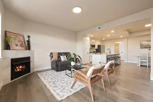 20534 Empire Ave, Bend, OR 97701 - Photo 9