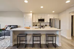 20534 Empire Ave, Bend, OR 97701 - Photo 15