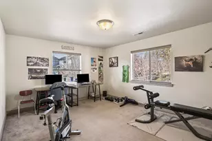 61285 Bronze Meadow Ln, Bend, OR 97702 - Photo 19