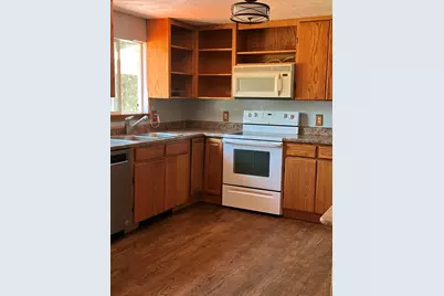 8511 McLaughlin Lane, Klamath Falls, OR 97601 - Photo 7