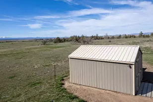 2250 NW Elm Ln, Madras, OR 97741 - Photo 33