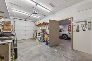 21181 Cultus Mountain Ct, Bend, OR 97702 - Photo 23