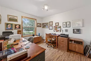 21181 Cultus Mountain Ct, Bend, OR 97702 - Photo 15