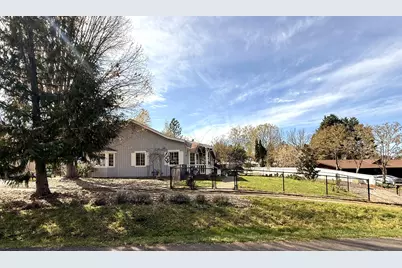2200 Mayfield Drive, Grants Pass, OR 97527 - Photo 23