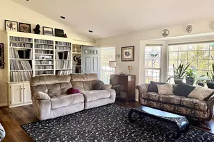 2200 Mayfield Dr, Grants Pass, OR 97527 - Photo 7