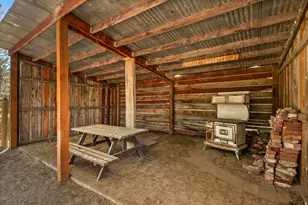 63950 Tyler Rd, Bend, OR 97703 - Photo 61