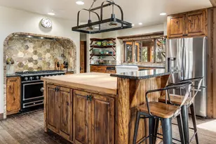 63950 Tyler Rd, Bend, OR 97703 - Photo 17