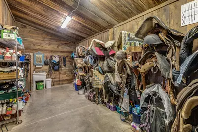 63950 Tyler Road, Bend, OR 97703 - Photo 53