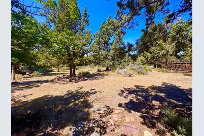 63421 Vogt Road, Bend, OR 97701 - Photo 17