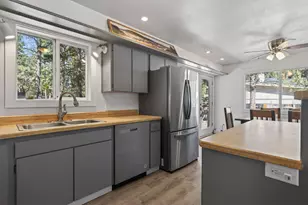 60091 Hopi Rd, Bend, OR 97702 - Photo 17