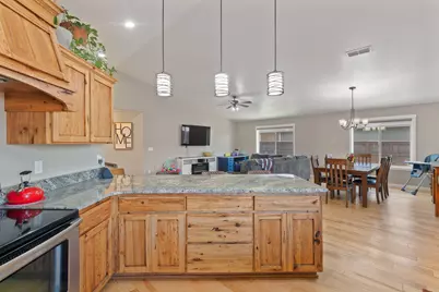 2794 Esther Lane, Grants Pass, OR 97527 - Photo 11