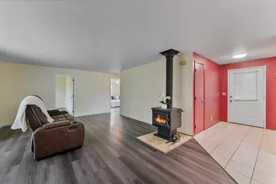 107 Marie Circle, Rogue River, OR 97537 - Photo 5