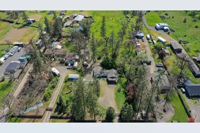 549 Wilson Road, Central Point, OR 97502 - Photo 25