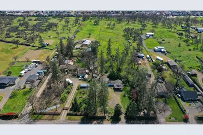 549 Wilson Road, Central Point, OR 97502 - Photo 23