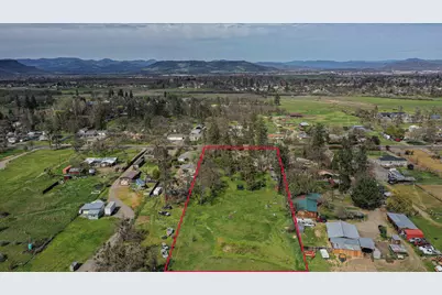 549 Wilson Road, Central Point, OR 97502 - Photo 27