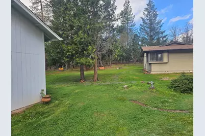 1030 Red Mountain Drive, Grants Pass, OR 97526 - Photo 19