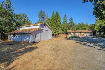 1030 Red Mountain Drive, Grants Pass, OR 97526 - Photo 31