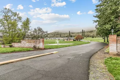 8401 Old Stage Rd Road #25, Medford, OR 97504 - Photo 17