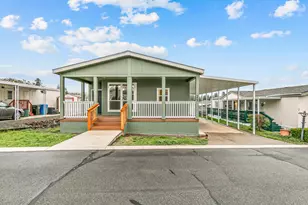 8401 Old Stage Rd Rd, Medford, OR 97504 - Photo 1