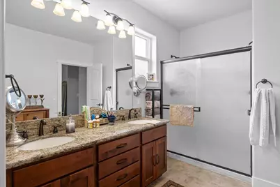 1025 McPhearson Lane, Medford, OR 97504 - Photo 19