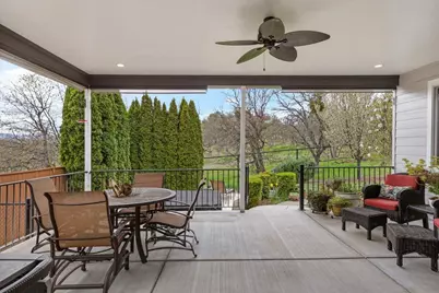 1025 McPhearson Lane, Medford, OR 97504 - Photo 25