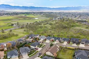 1025 McPhearson Ln, Medford, OR 97504 - Photo 35