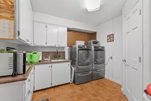 13327 Hwy 234, Gold Hill, OR 97525 - Photo 17