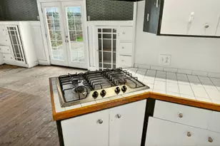 811 NW 5th St, Grants Pass, OR 97526 - Photo 19