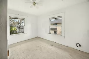 811 NW 5th St, Grants Pass, OR 97526 - Photo 33