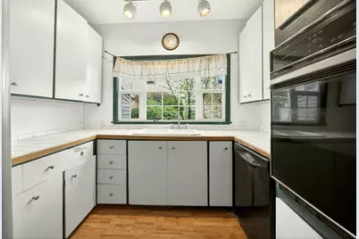 811 NW 5th Street, Grants Pass, OR 97526 - Photo 17