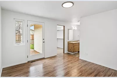 730 NW 19th Place, Redmond, OR 97756 - Photo 21