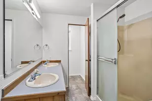 730 NW 19th Pl, Redmond, OR 97756 - Photo 23