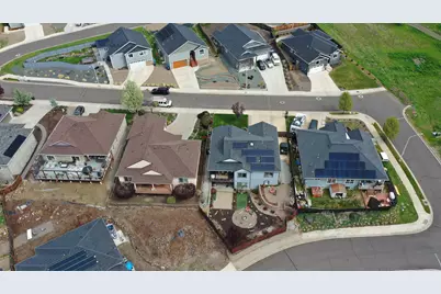 1050 Azure Way, Eagle Point, OR 97524 - Photo 35