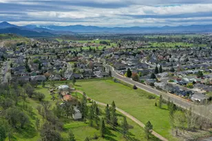 1050 Azure Way, Eagle Point, OR 97524 - Photo 37