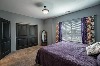 1050 Azure Way, Eagle Point, OR 97524 - Photo 15