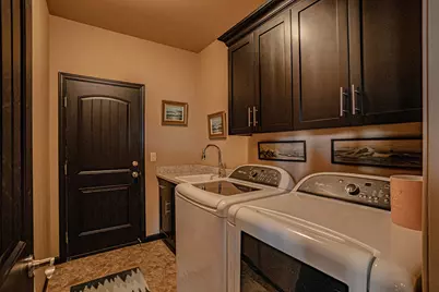 1050 Azure Way, Eagle Point, OR 97524 - Photo 23