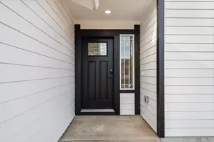 221 Christopher Way, Talent, OR 97540 - Photo 3