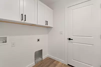 221 Christopher Way, Talent, OR 97540 - Photo 21